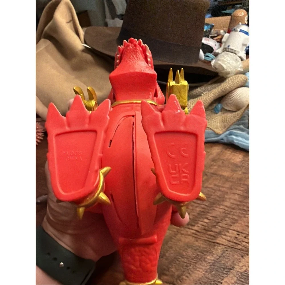 Treasure X Dino Gold Dinosaur 6-inch Action Figure